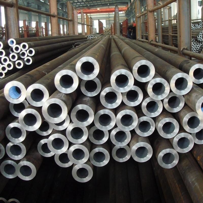 A355 Alloy Seamless Steel Pipe P5 P9 P11 PE Coated Black Painted Surface